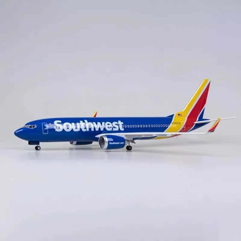 New 1 80 scale large aircraft Southwest Airlines Boeing 737 model die-casting aircraft with LED lights for collection X241209