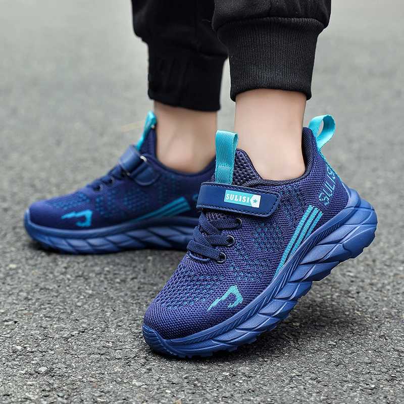 Boys walking sports shoes childrens outdoor anti slip sports shoes fashionable mesh and lightweight casual shoes for elderly children X241209