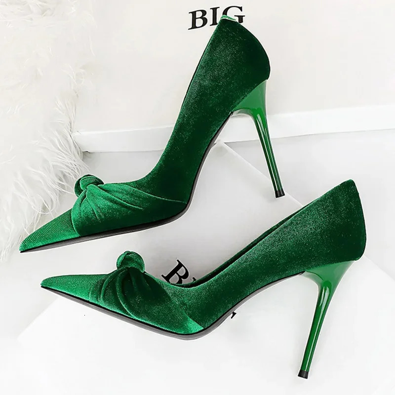 Size 34-43 Women Fetish 10cm High Heels Evening Velvet Pumps Scarpins Wedding Stiletto Heels Lady Green Butterfly Bow Prom Shoes 241209