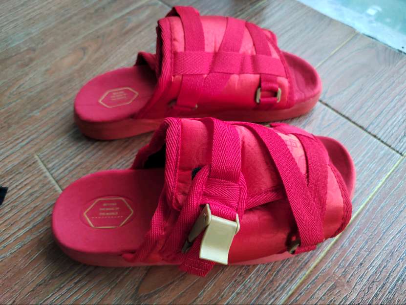 Easy Wear Slippers Men Summer Shoes Loafers Sports Style Fashion Couple Flip-flops Comfortable Footwear Casual Shoes Sapatos Masculino Women Gothic Pu