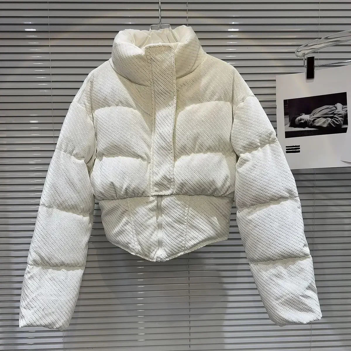 2024 Winter Fil Lumiere Diagonal Suede Short Coat Womens Irregular Ruffle 241209