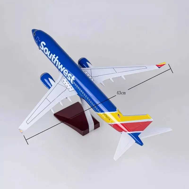 New 1 80 scale large aircraft Southwest Airlines Boeing 737 model die-casting aircraft with LED lights for collection X241209