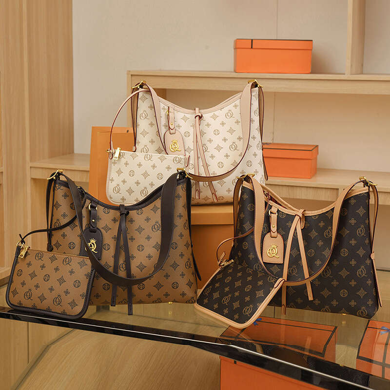 Elegant Old Flower Print Women's Tote Bag - High-End Shoulder Design with Letter Embellishment