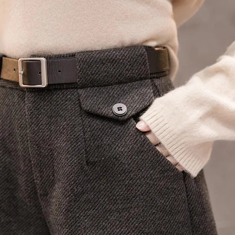 Womens autumn and winter wool shorts black gray high waisted casual shorts Korean fashion office womens wool wide leg shorts C7621 241206