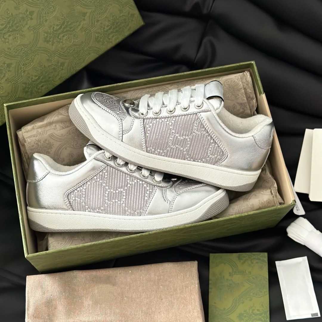 2025 new hot drill couple small dirty shoes leather thick sole increase leisure sports board shoes H241209