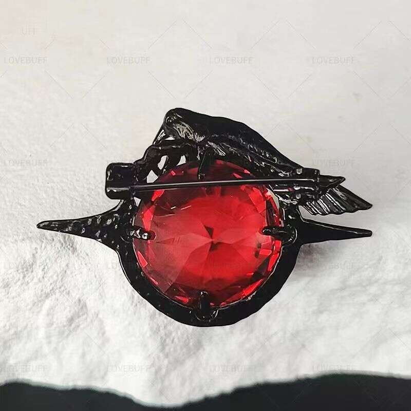Love and Deep Space Ancient Style Crow Brooch Personalized Fashion Design Night Attack Chapter Birthday Gift Decoration