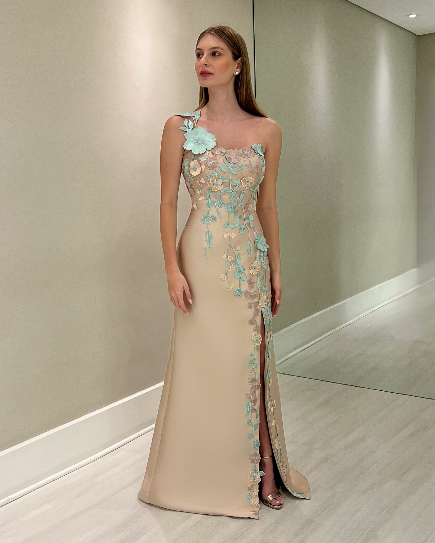 Mermaid Champagne Prom Dresses Appliqued Side Split Evening Gowns One Shoulder Necke Satin Special Ocn Formal Wear