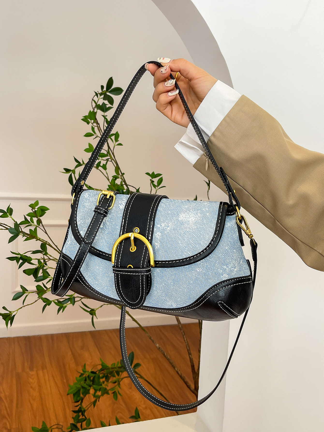 2025 New Women s Designer Fashion Handbag High Quality Solid Color Splicing Shoulder Bag Women s Underarm Square Bag Leisure Wallet Storage Bag
