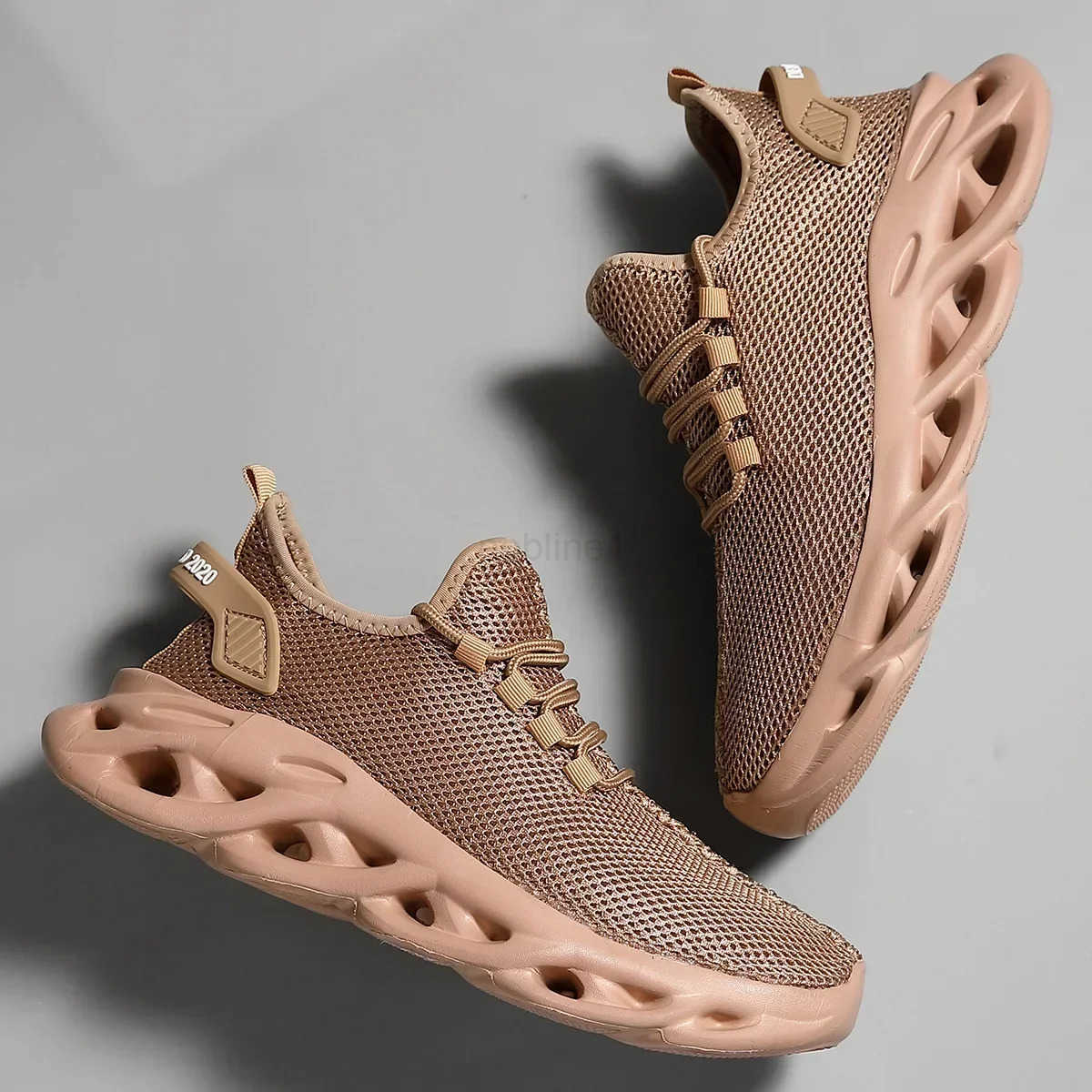 Mens Running Shoes 2024 Mens White Sneakers Shoes Mesh Breathable Outdoor Tennis Walking Gym Shoes for Men Plus Size 39-47 Z241209