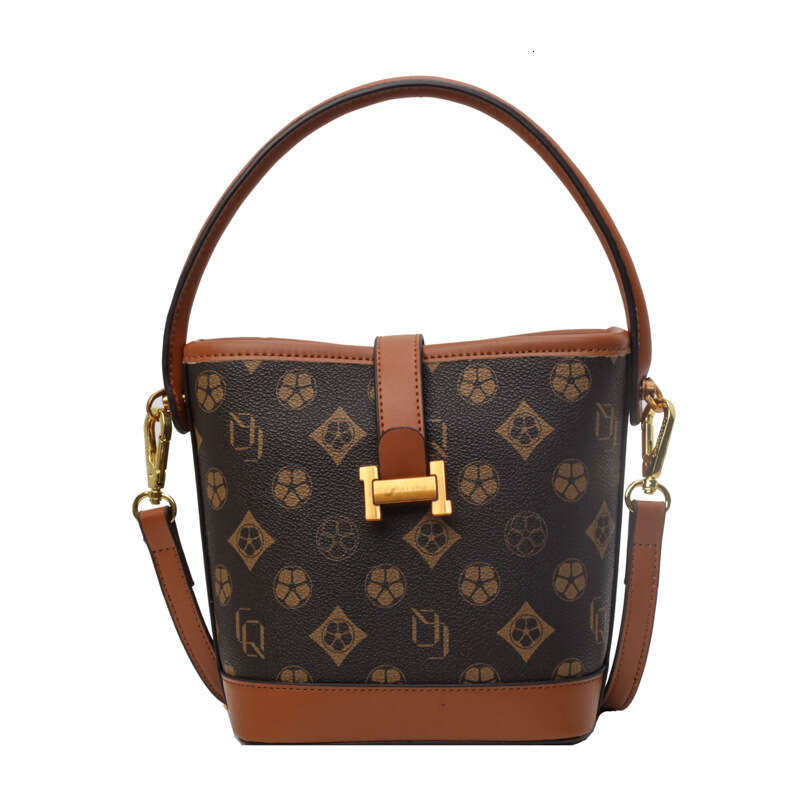 New printed bucket for women 2024, high-end fashion, internet celebrity crossbody bag, versatile temperament, shoulder bag