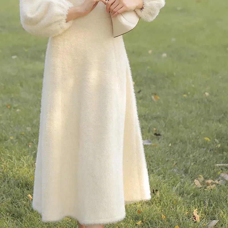 Womens winter clothing mink fur dress thick O-neck sweater A-line floral dress womens casual dress 241206