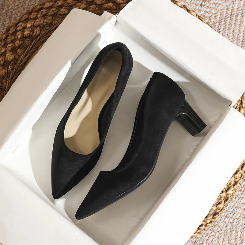 French Style Pumps Pointed Black High Heels for Women 5cm 7cm 9cm Versatile Commuting Single Shoes Fashion Heels Women Tacones 241209
