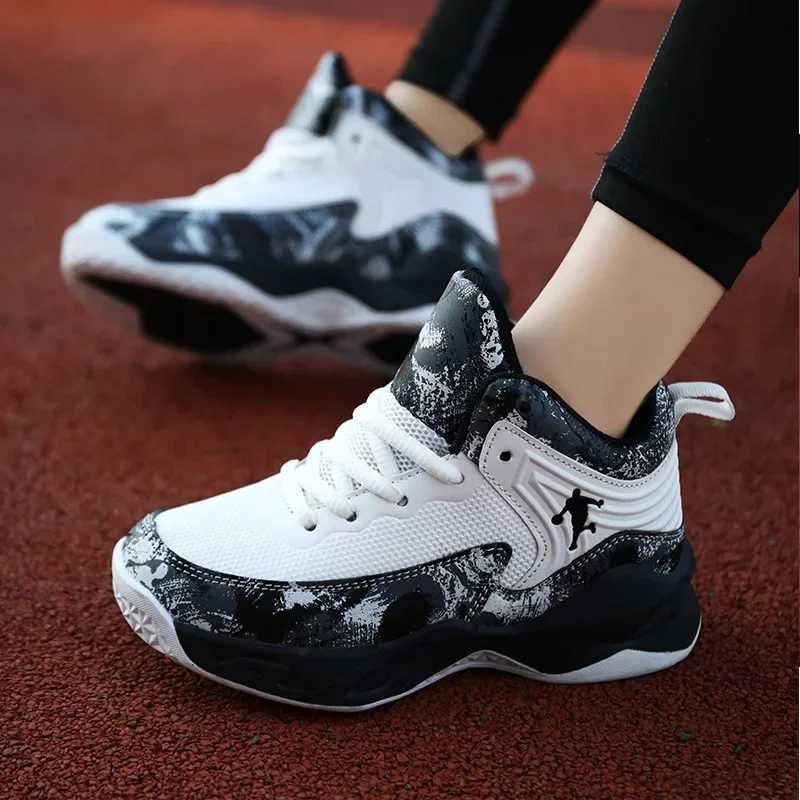 2024 New Boys Brand Basketball Shoes Childrens Sports Shoes Thick soled Anti slip Childrens Sports Shoes Childrens Basketball Coach Shoes X241209