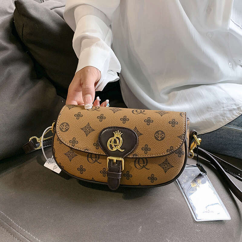 Advanced women's crossbody with fashionable texture, letter printed small square bag, niche design sense, shoulder bag