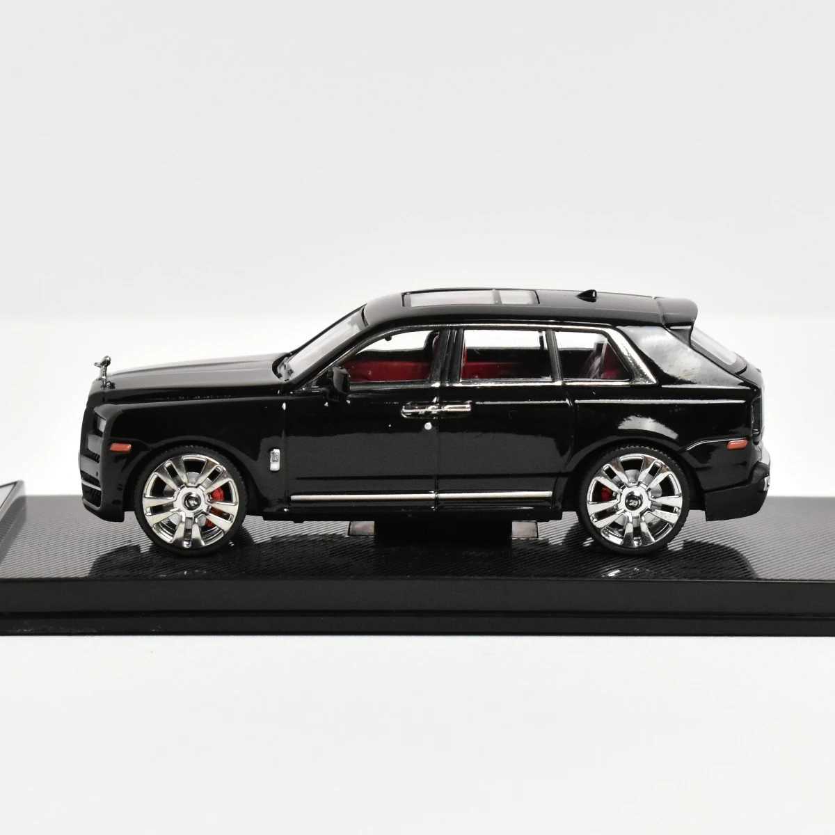 ING 1 64 Cullinan SUV Diecast model car X241209