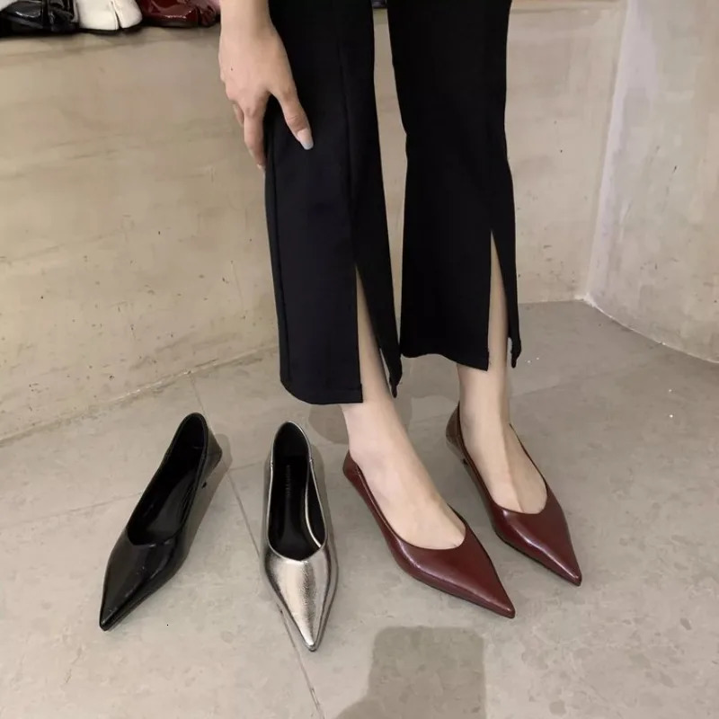 Womens Boat Shoes Pointed Toe Pumps Kitten Heel Dress Shoes Silver Office Work Shoes for Female Black Spring 241209