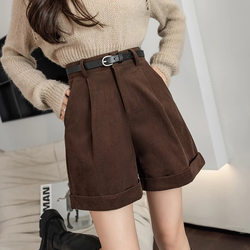 Fashion streetwear winter denim shorts womens casual loose wide leg cargo shorts womens high waisted wool boots shorts 241206