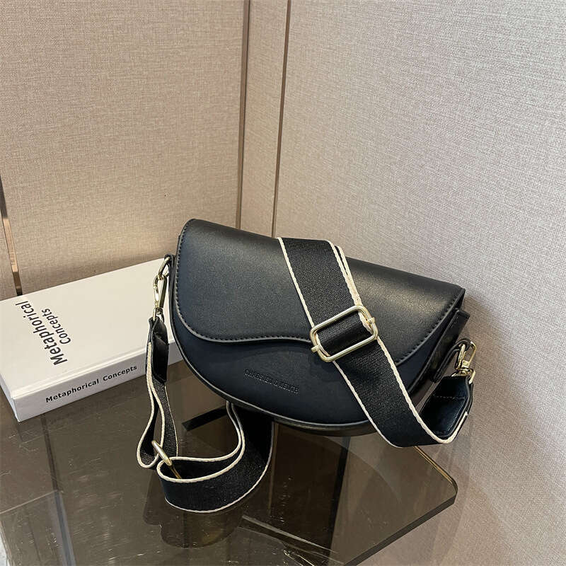 Autumn and winter high-end handbag for women 2024 new popular single shoulder underarm bag, niche broadband crossbody saddle bag