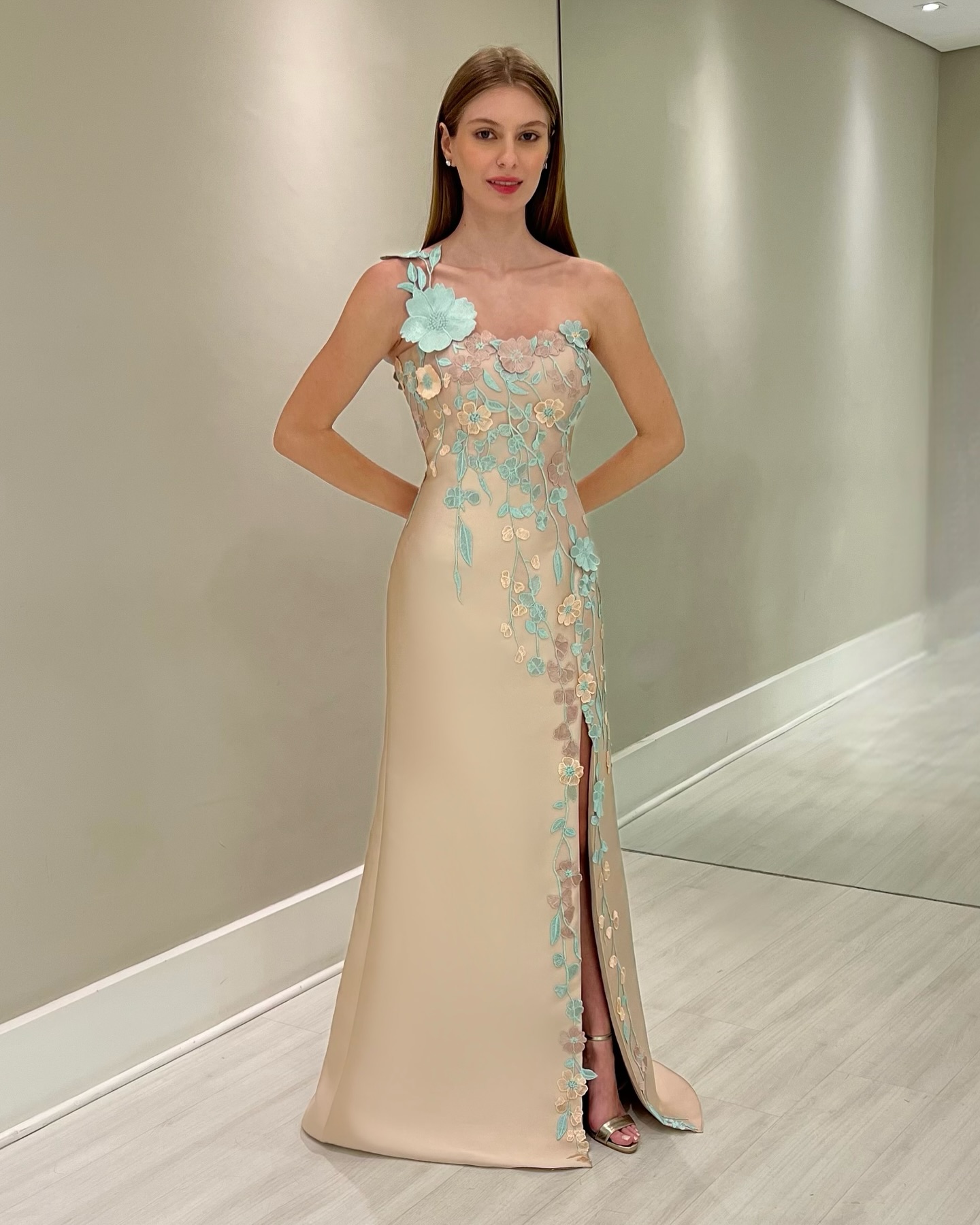 Mermaid Champagne Prom Dresses Appliqued Side Split Evening Gowns One Shoulder Necke Satin Special Ocn Formal Wear