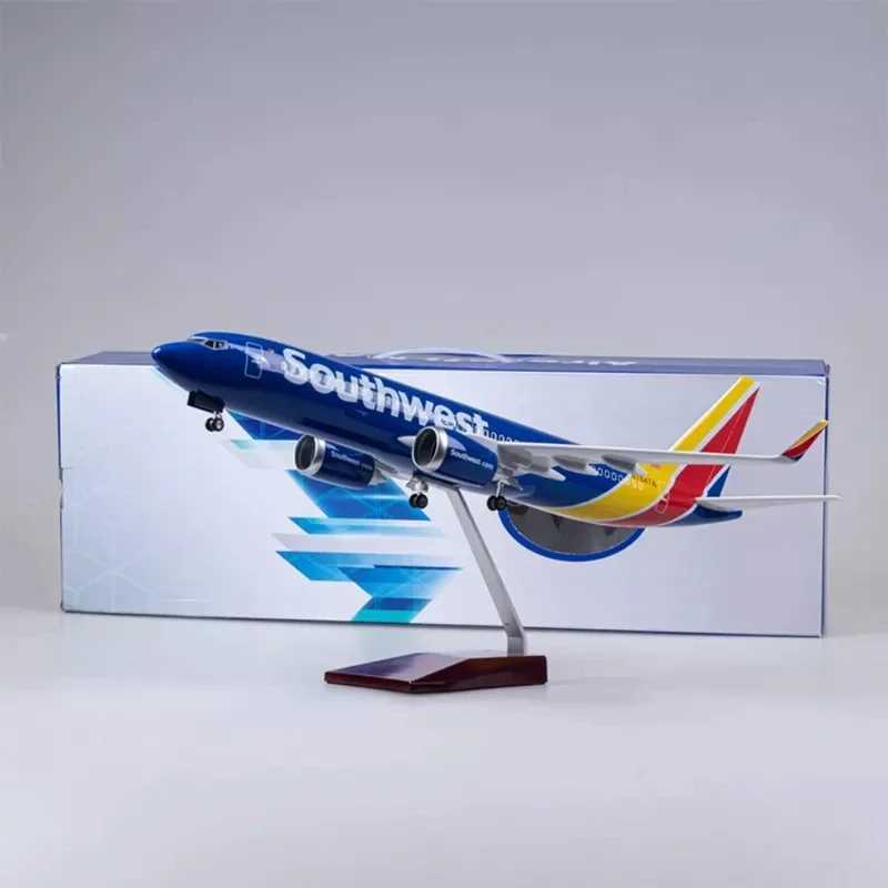 New 1 80 scale large aircraft Southwest Airlines Boeing 737 model die-casting aircraft with LED lights for collection X241209