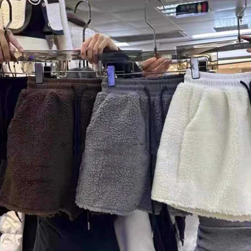 Warm shorts womens solid Lambswool soft autumn winter student clothing 4-color fashion Drawstring street clothing cute and chic 241206