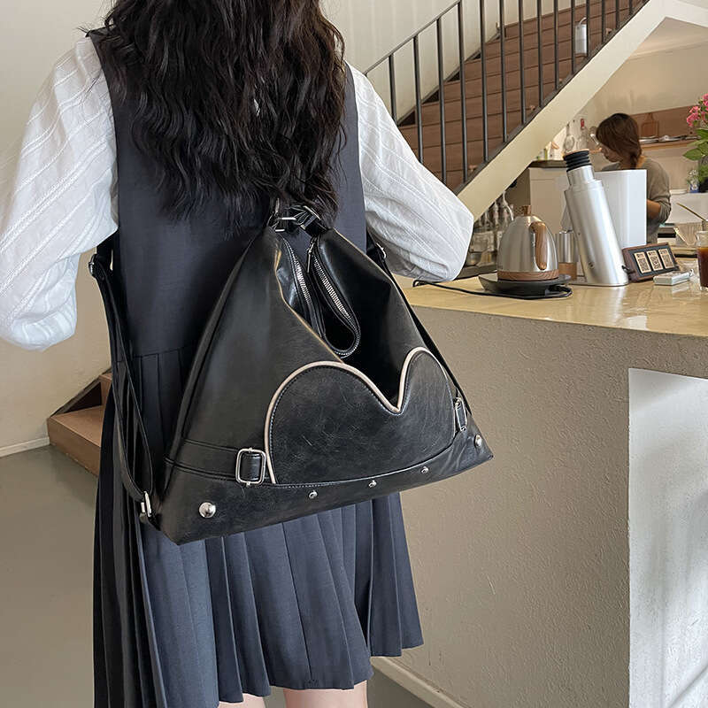 Korean version niche design shoulder women's fashionable and high-end commuting tote bag, lazy style contrasting color backpack