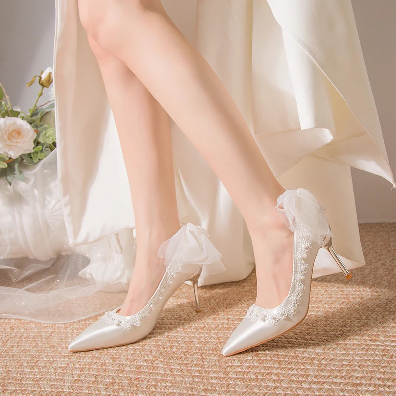 Wedding Shoes Bride White Wedding Shoes Female Satin High Heels Bow Pumps Women Shoes Rhinestone Lace High Heels Party Shoe 241209