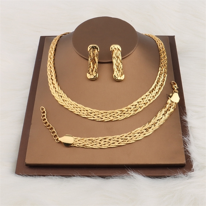 Gold Color Hollow Earrings Necklace Set Fashion Women Dubai Africa Punk Jewellery Choker Necklace Wholesale Accessaries 241115
