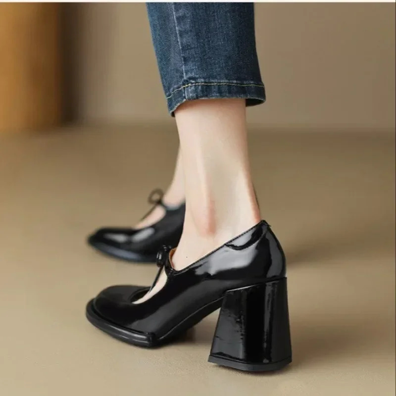 Red Heels Spring Round Toe Pumps Comfortable Chunky Heel Jane Shoes Simple Elegant Lady Formal 241209