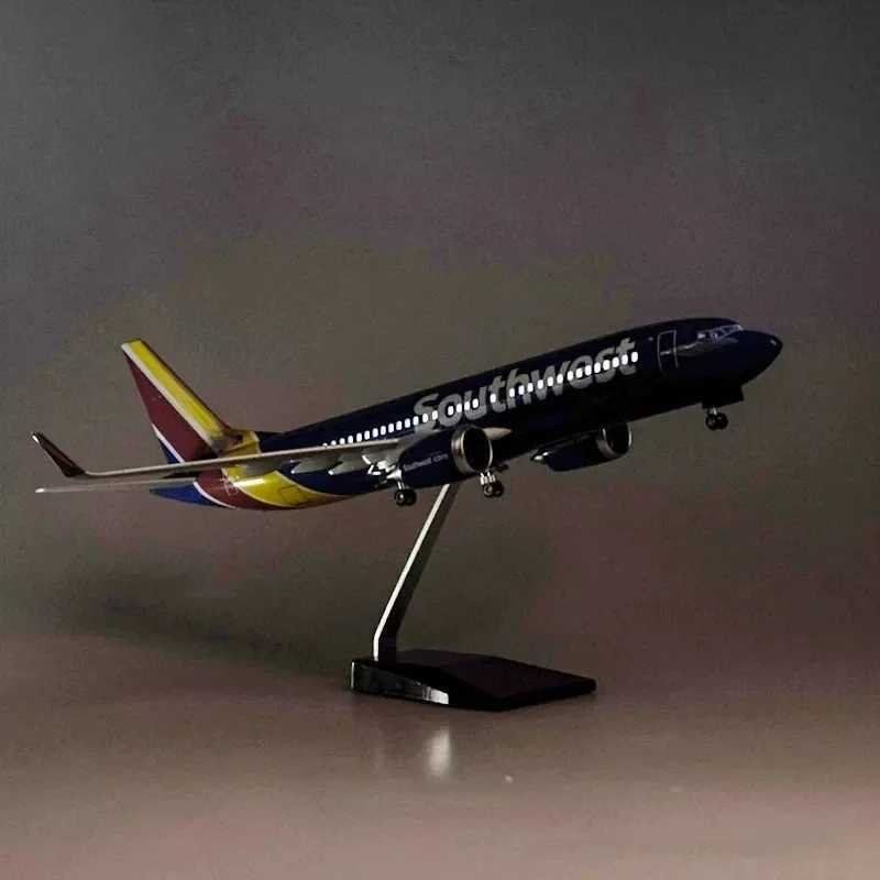New 1 80 scale large aircraft Southwest Airlines Boeing 737 model die-casting aircraft with LED lights for collection X241209