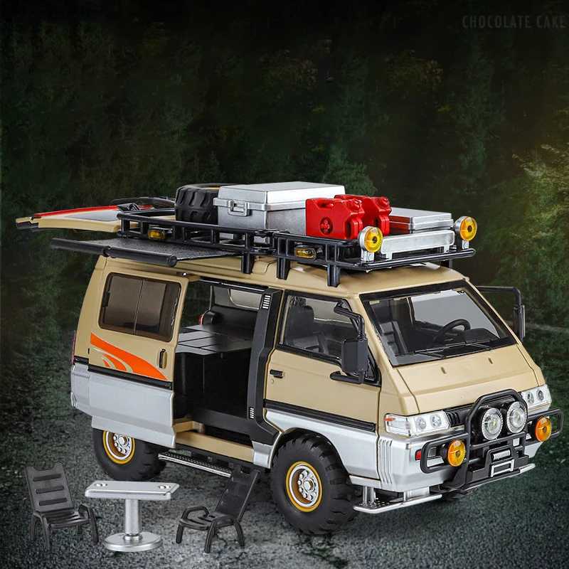 1 24 Mitsubishi Delica Mini Off Road Van RV Alloy Car Model Sound and Light Childrens Toy Collection Birthday Gift X241209