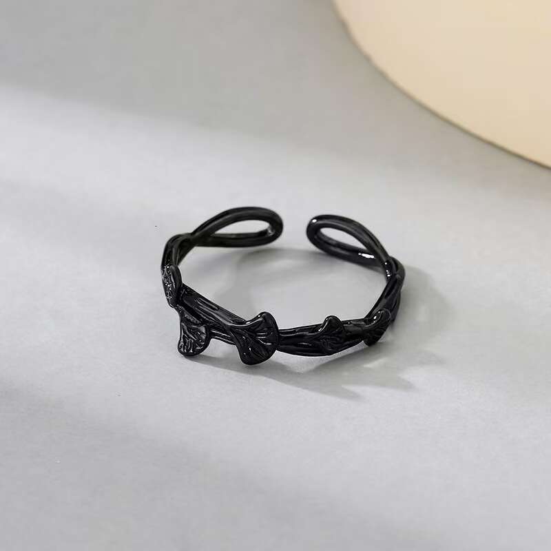 New Hot Selling Ginkgo Exquisite Leaf Personalized Fashion Literary Fresh Open Ring