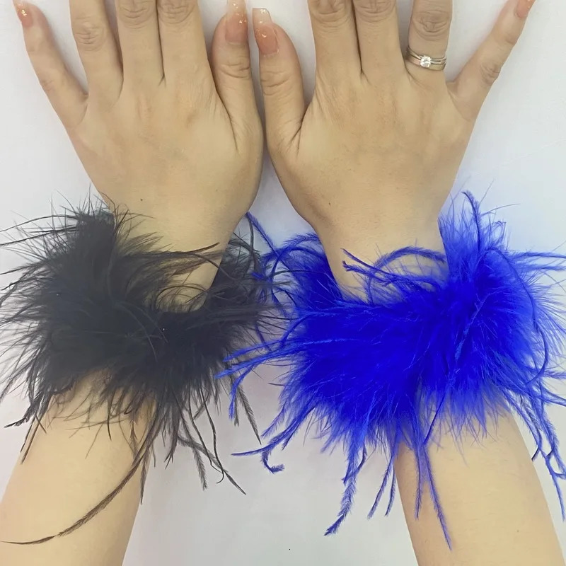 Real Ostrich feather cuff plumes bracelet for women white Cuffs pens Shirt with feathers girls fur cuffs ornament boa plume 241209