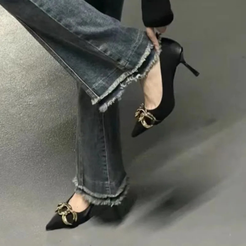 Womens High Heel Summer Korean Fashion Metal Chain Pointed Slim Heel Ladies Dress Shoes Zapatos De Mujer 241209