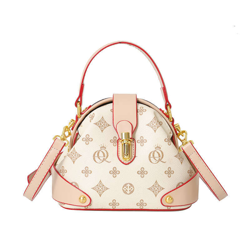Ladies' handbag 2024 new trend niche design, hand-held shell bag, personalized single shoulder crossbody bag