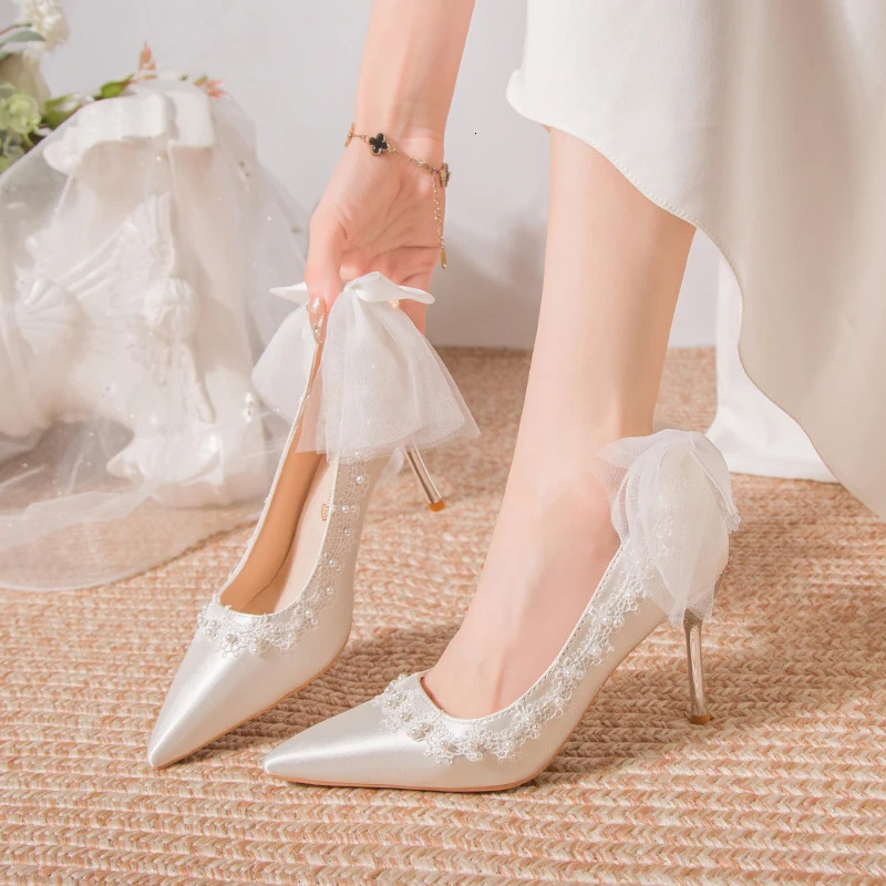 Wedding Shoes Bride White Wedding Shoes Female Satin High Heels Bow Pumps Women Shoes Rhinestone Lace High Heels Party Shoe 241209