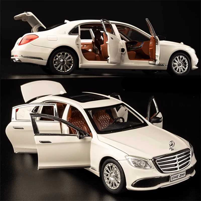 1 24 E-Class E300 L Alloy Car Model Simulation Die Casting Metal Car Model Sound and Lighting Series Childrens Toy Gifts X241209
