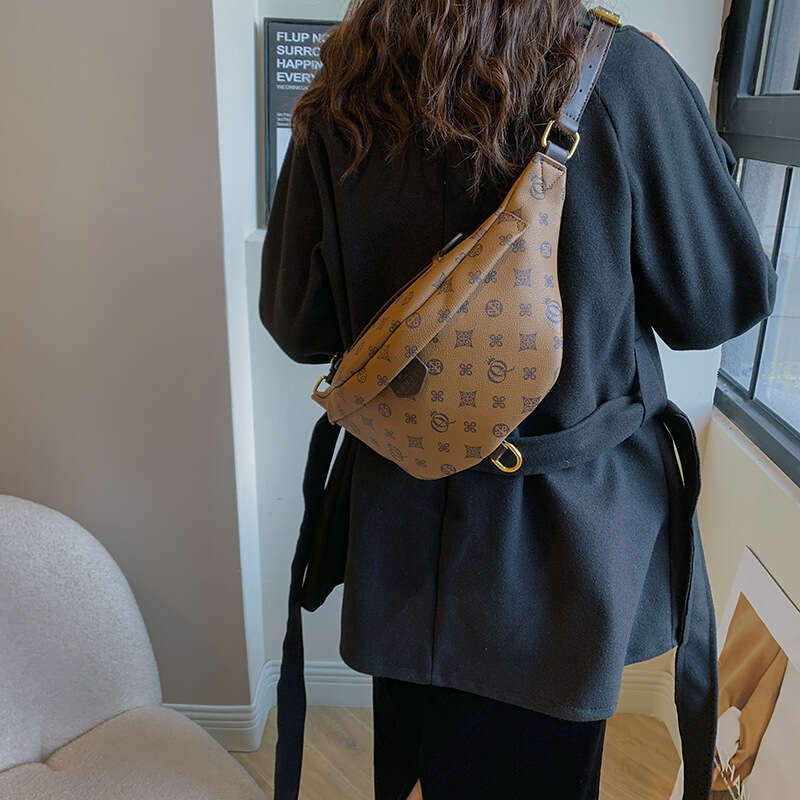 High end luxury women's handbag, trendy single shoulder crossbody large capacity fashionable chest bag, waist bag
