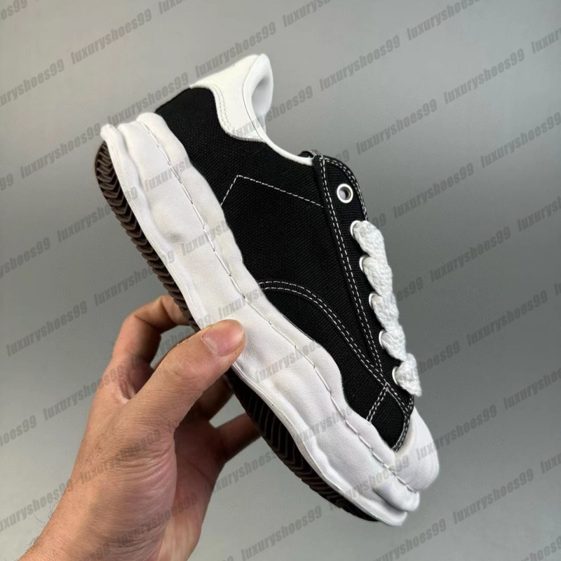 Designer Shoes Low Canvas Dissolving Shoes Green Black White thick soled Men Women sports casual board shoes