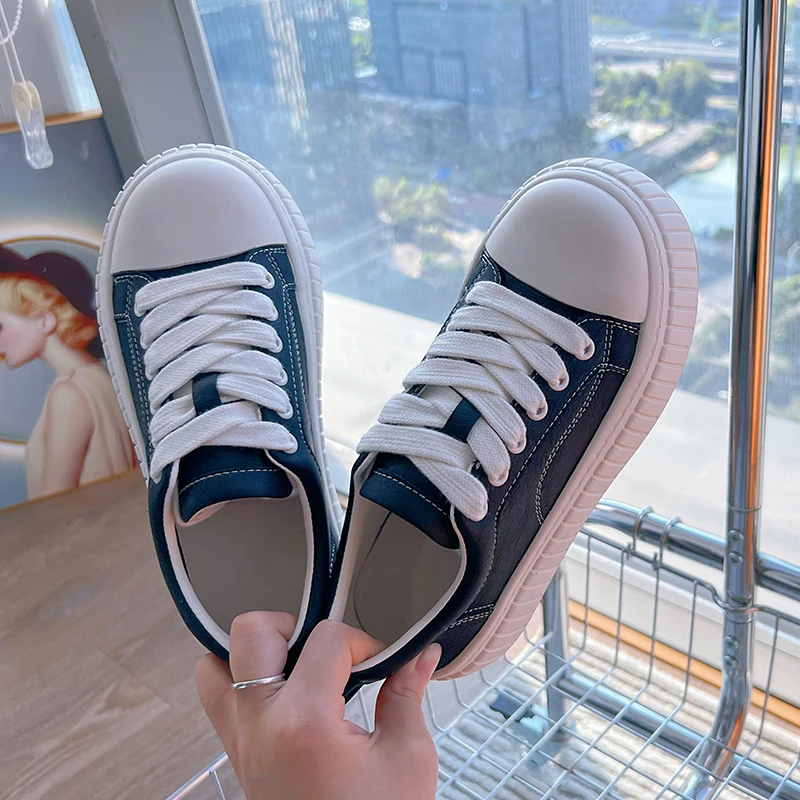 2024 Flat Shoes for Women White Sneakers Biscuit Shoes for Female Large Size Thick Bottom Heightening Shoes for Women's