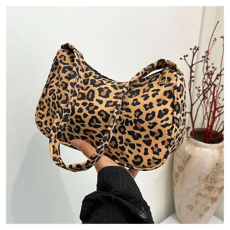 Small women 2024 new printed canvas fashion Korean version shoulder women's armpit bag