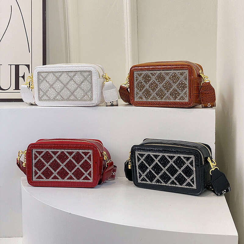 2024 Fashion New Flash Box Design Sense Diamond Grid Light Luxury Single Shoulder Crossbody Personalized Versatile Small Square Bag