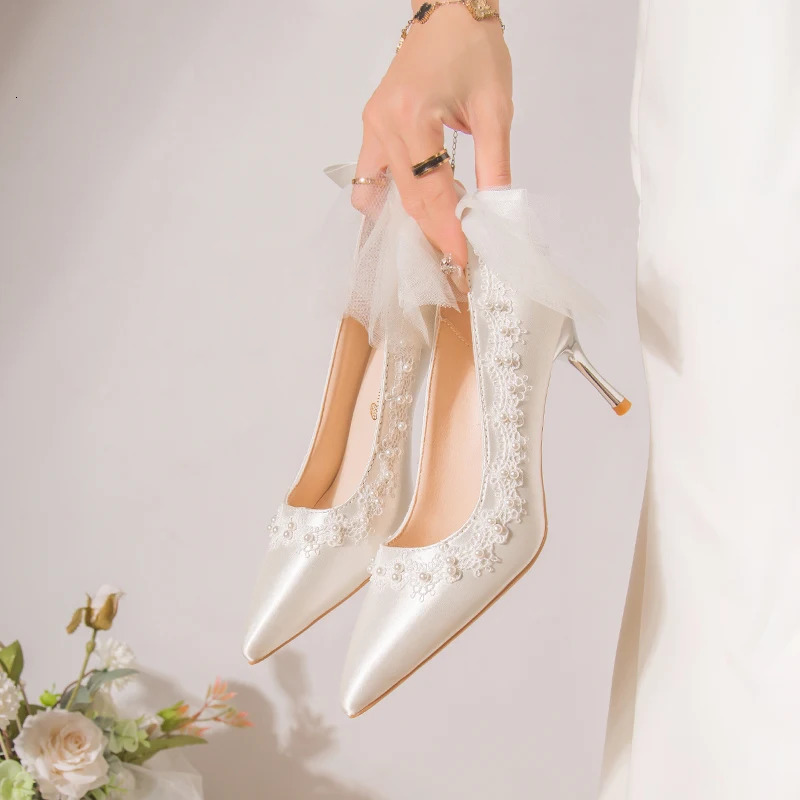 Wedding Shoes Bride White Wedding Shoes Female Satin High Heels Bow Pumps Women Shoes Rhinestone Lace High Heels Party Shoe 241209
