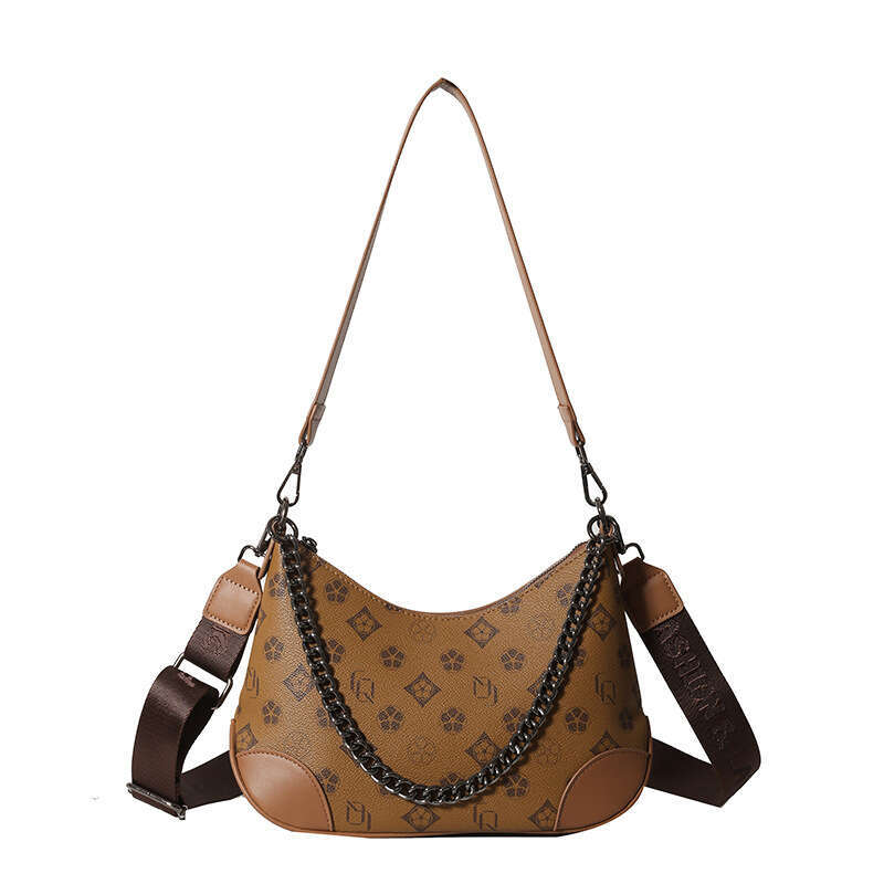 Fashionable new underarm women's style shoulder bag, stylish letter printed crossbody bag