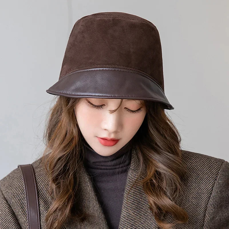 Korean niche retro leather womens bucket hat brown womens fisherman splicing Gorro womens cover street basin Ca 241205