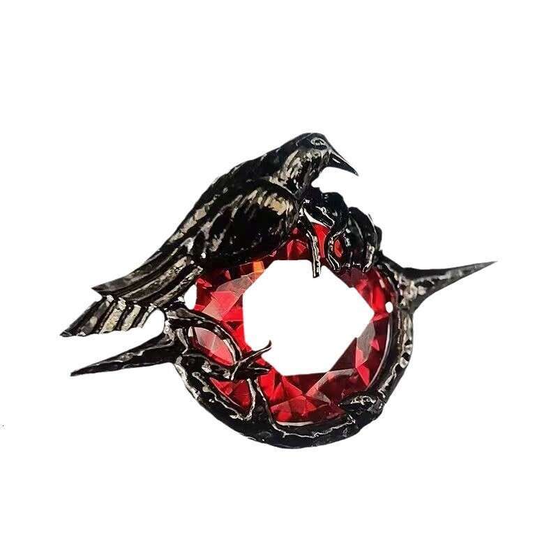 Love and Deep Space Ancient Style Crow Brooch Personalized Fashion Design Night Attack Chapter Birthday Gift Decoration