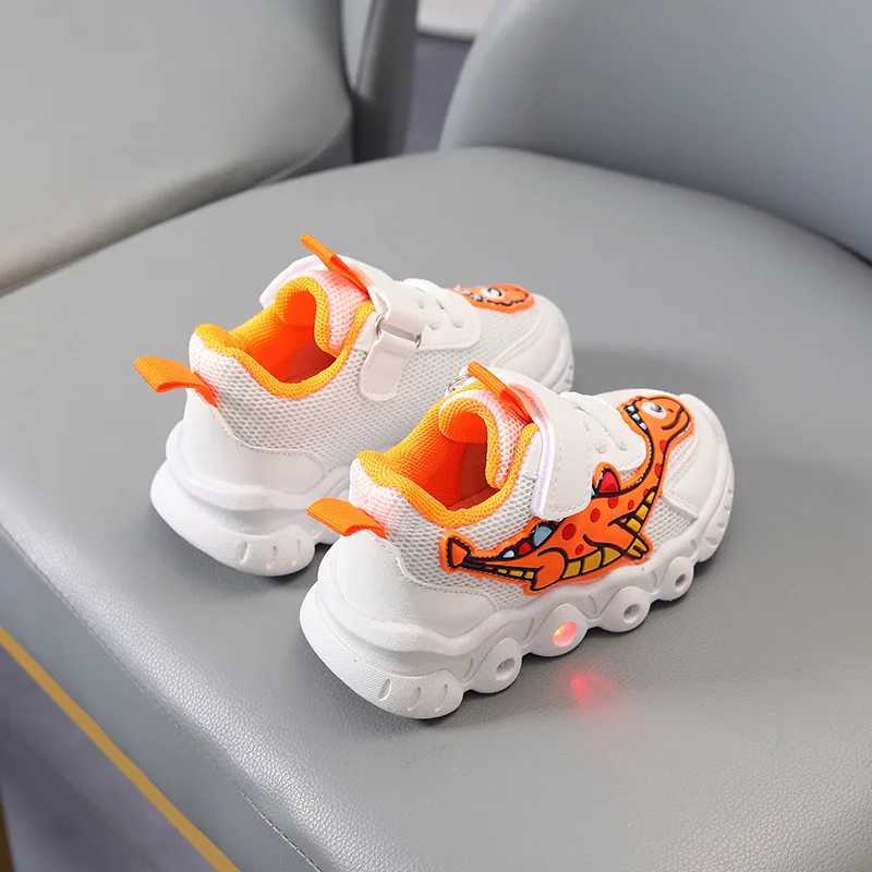 New glowing girls sports shoes cartoon dinosaur boys light shoes breathable mesh lights running sports shoes baby childrens casual shoes X2412091