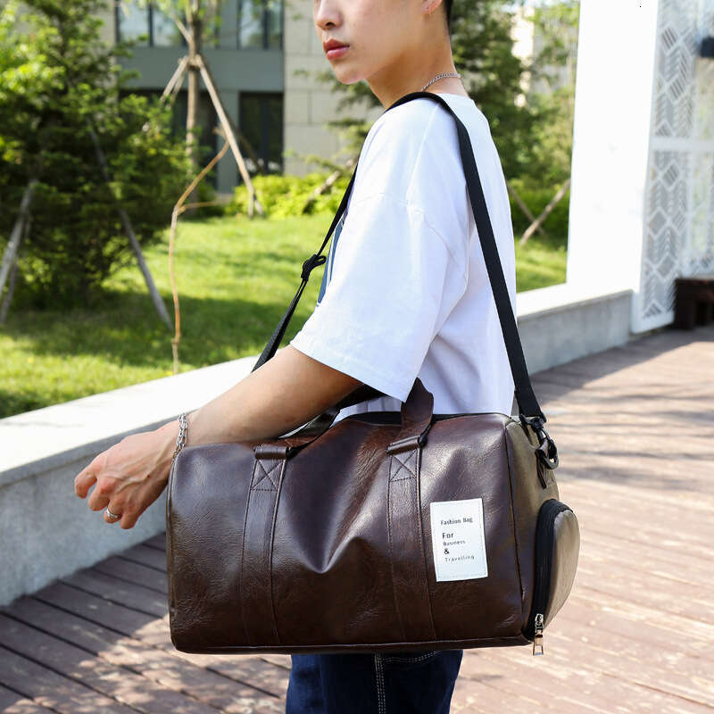 Leisure fitness large capacity outdoor handbag, diagonal cross PU travel yoga bag, men's shoulder bag