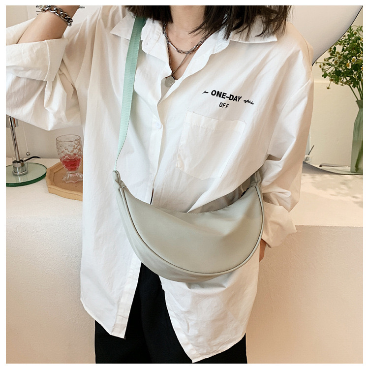Nylon Crossbody for Women 2024 New Fashion Dumpg Lightweight New Small Body Underarm Simple One Shoulder Canvas Bag