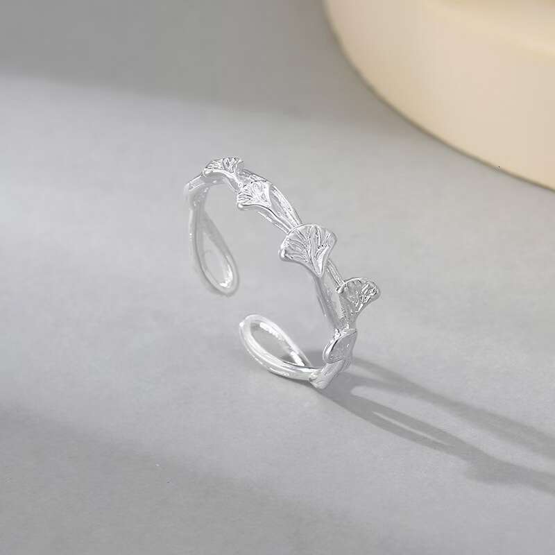 New Hot Selling Ginkgo Exquisite Leaf Personalized Fashion Literary Fresh Open Ring